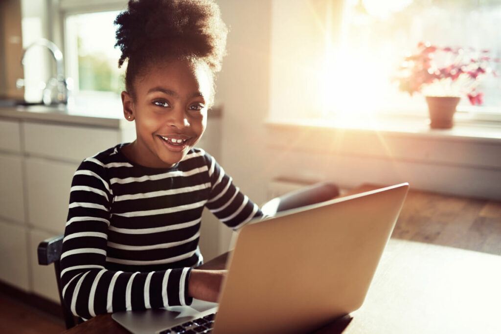 Contas bancárias para menores de 18 anos: como abrir e quais as vantagens